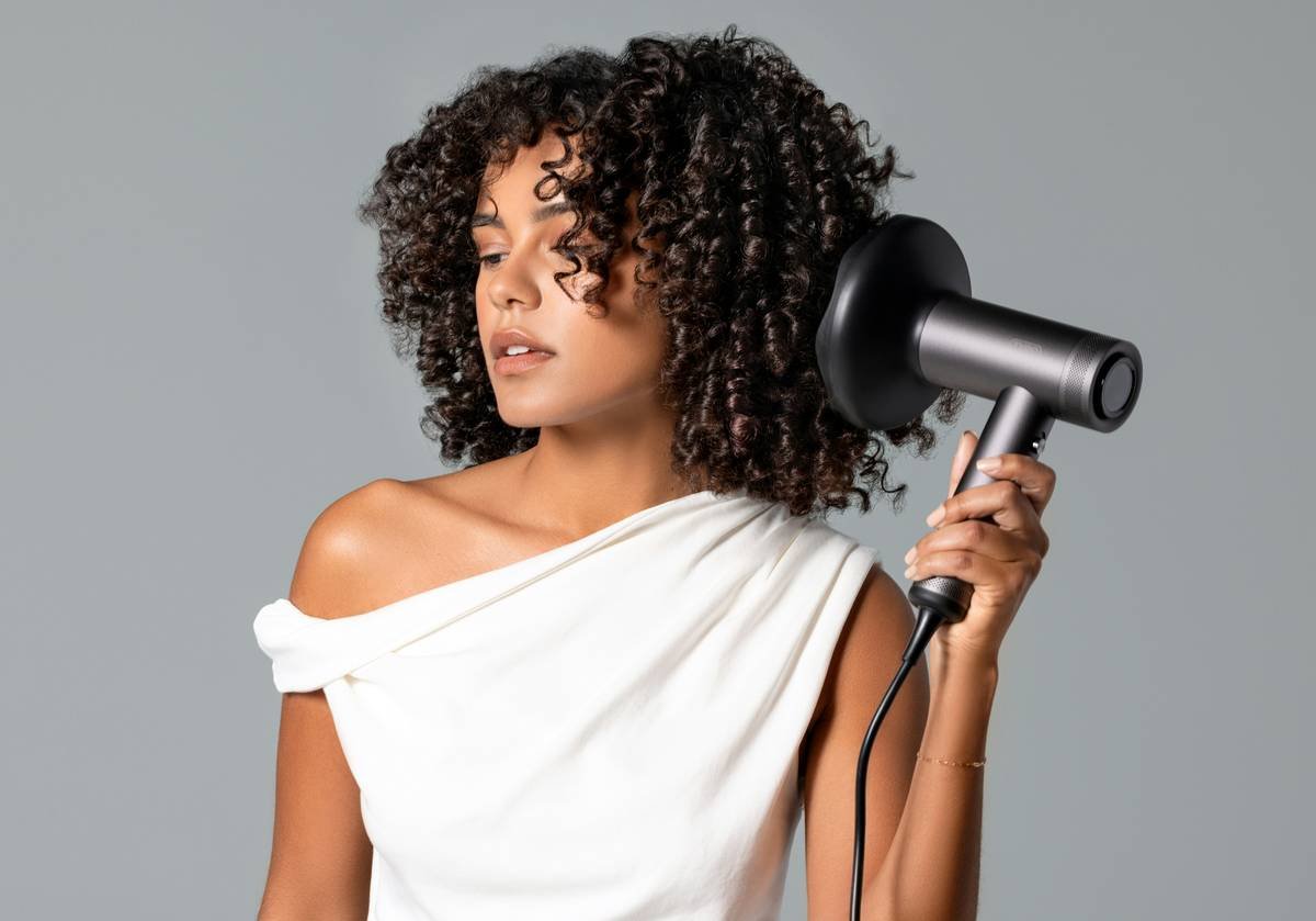 The Ultimate Guide to Choosing the Right Hair Styling Tool (Without Melting Your Ends Off)