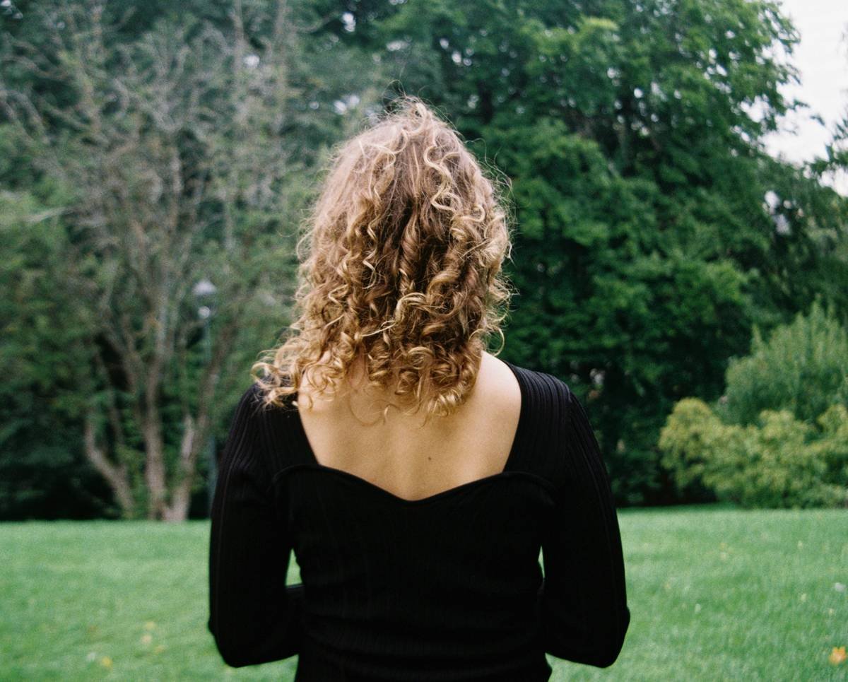 comparison of hair texturizer results on different hair types showing volume and separation